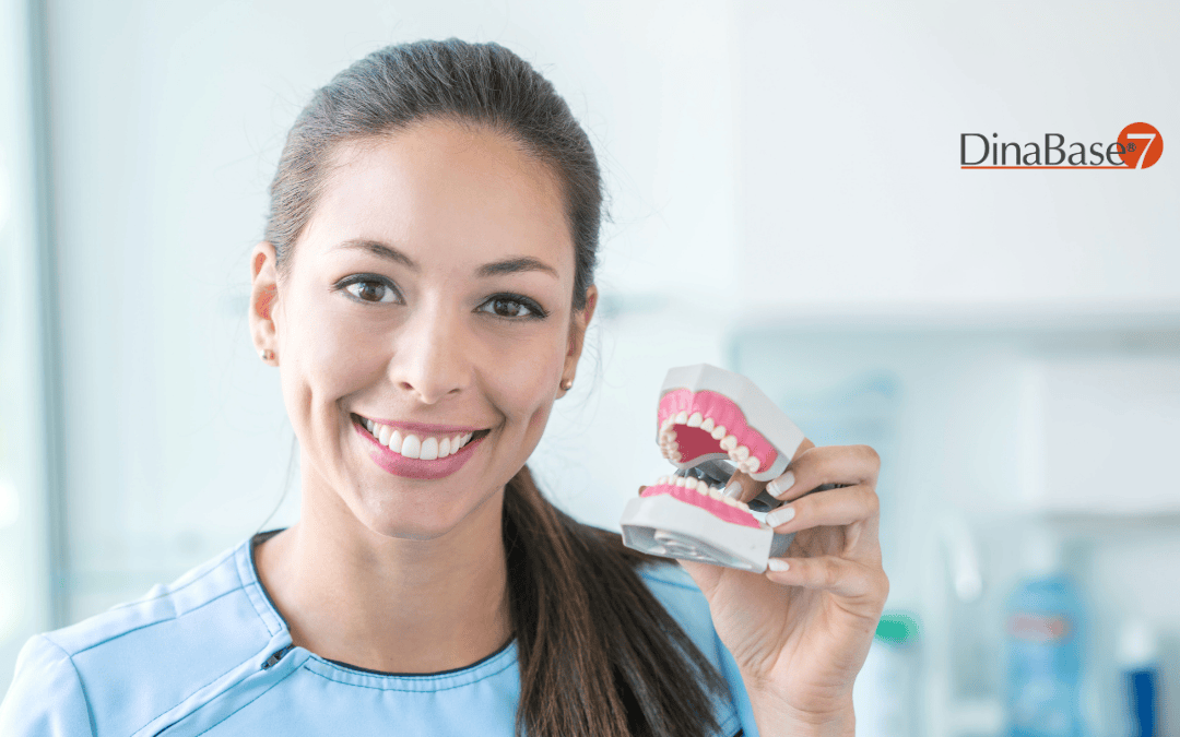 Come pulire la dentiera in modo efficace: la guida completa con DinaBase7®